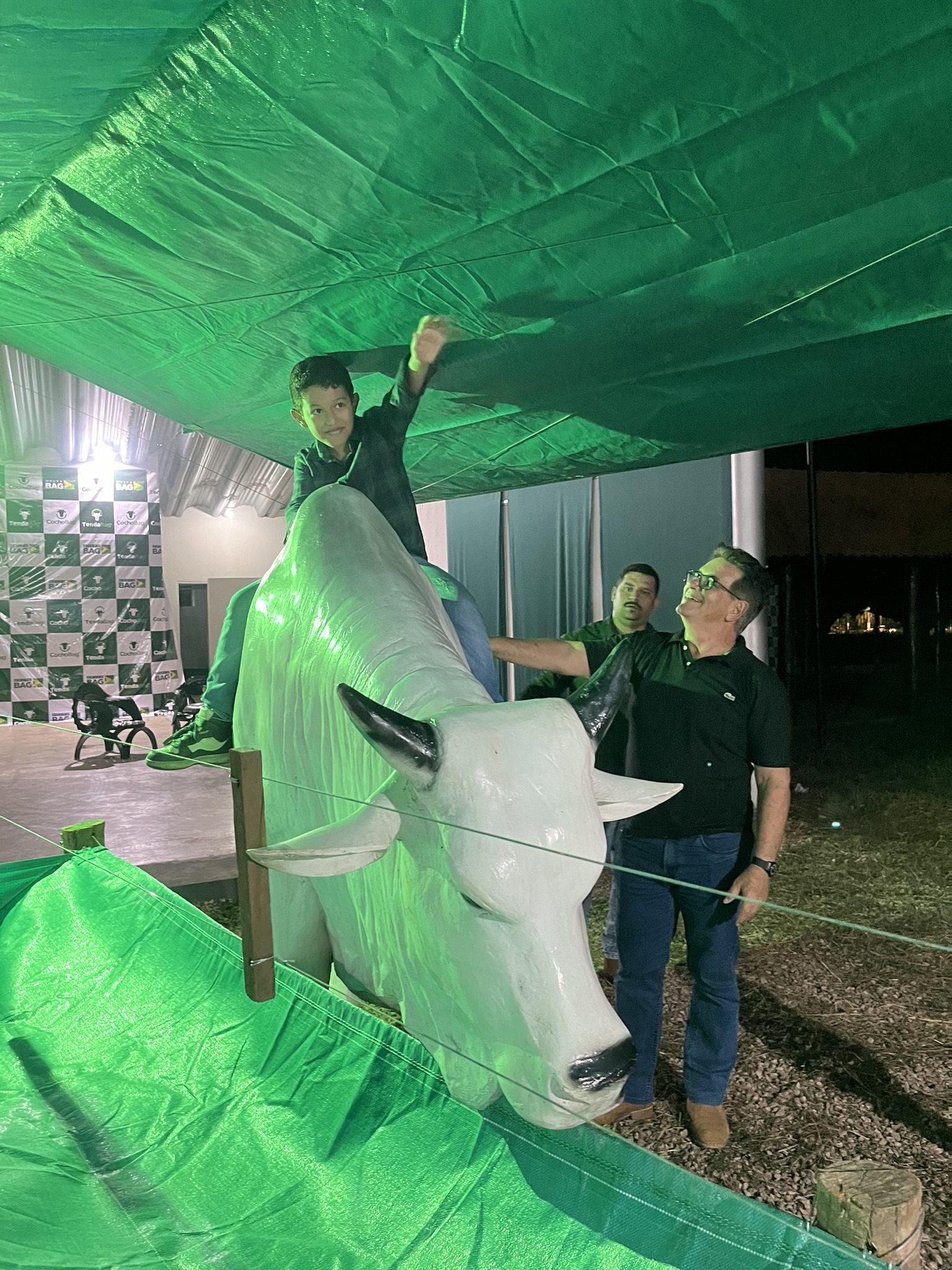 Estande exclusivo da CochoBag faz sucesso no 3º Rodeio “É o Bicho” — registro fotográfico 2