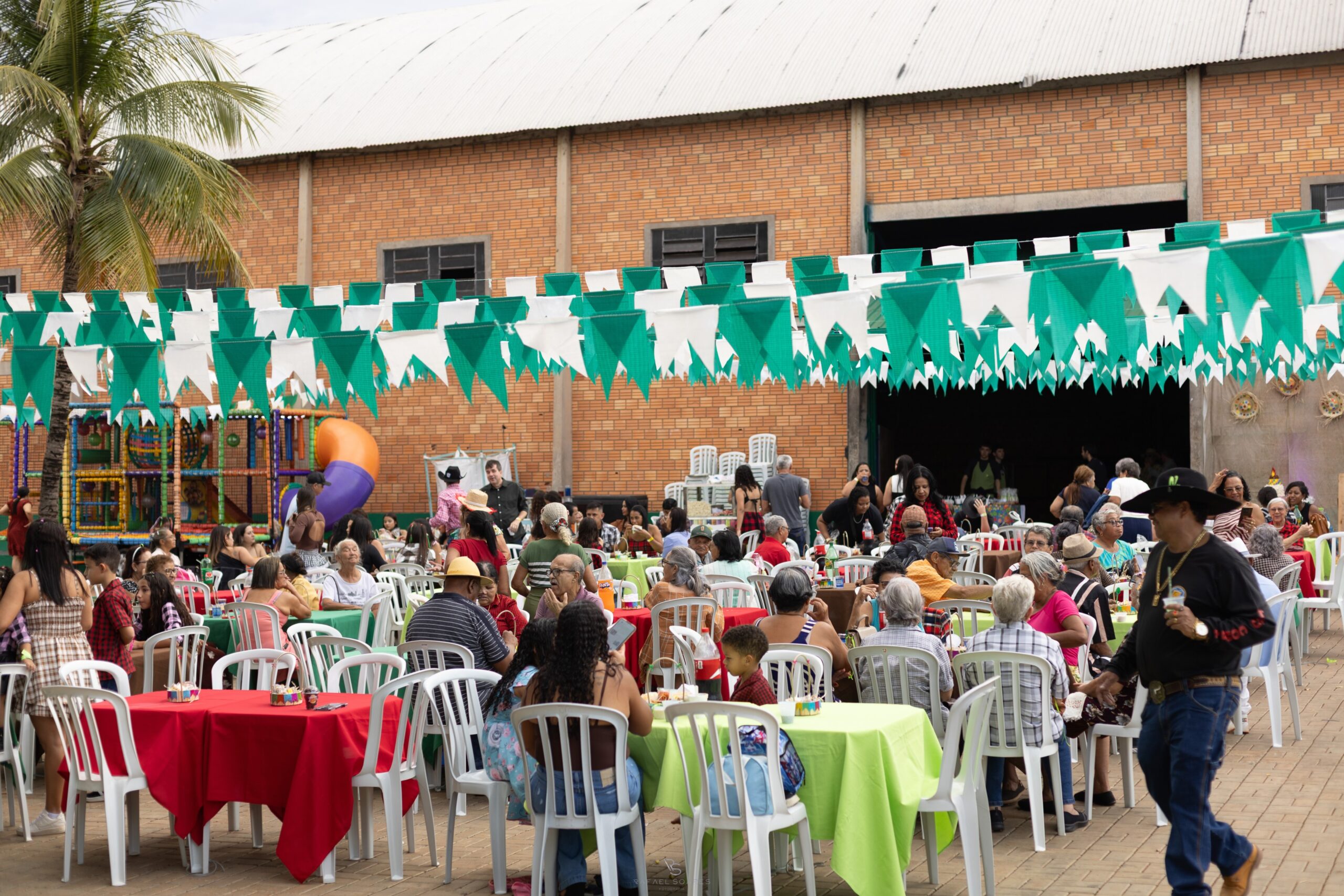 Festa Junina do GrupoBag promove integração com moradores do Recanto dos Idosos São José Operário — registro fotográfico 9