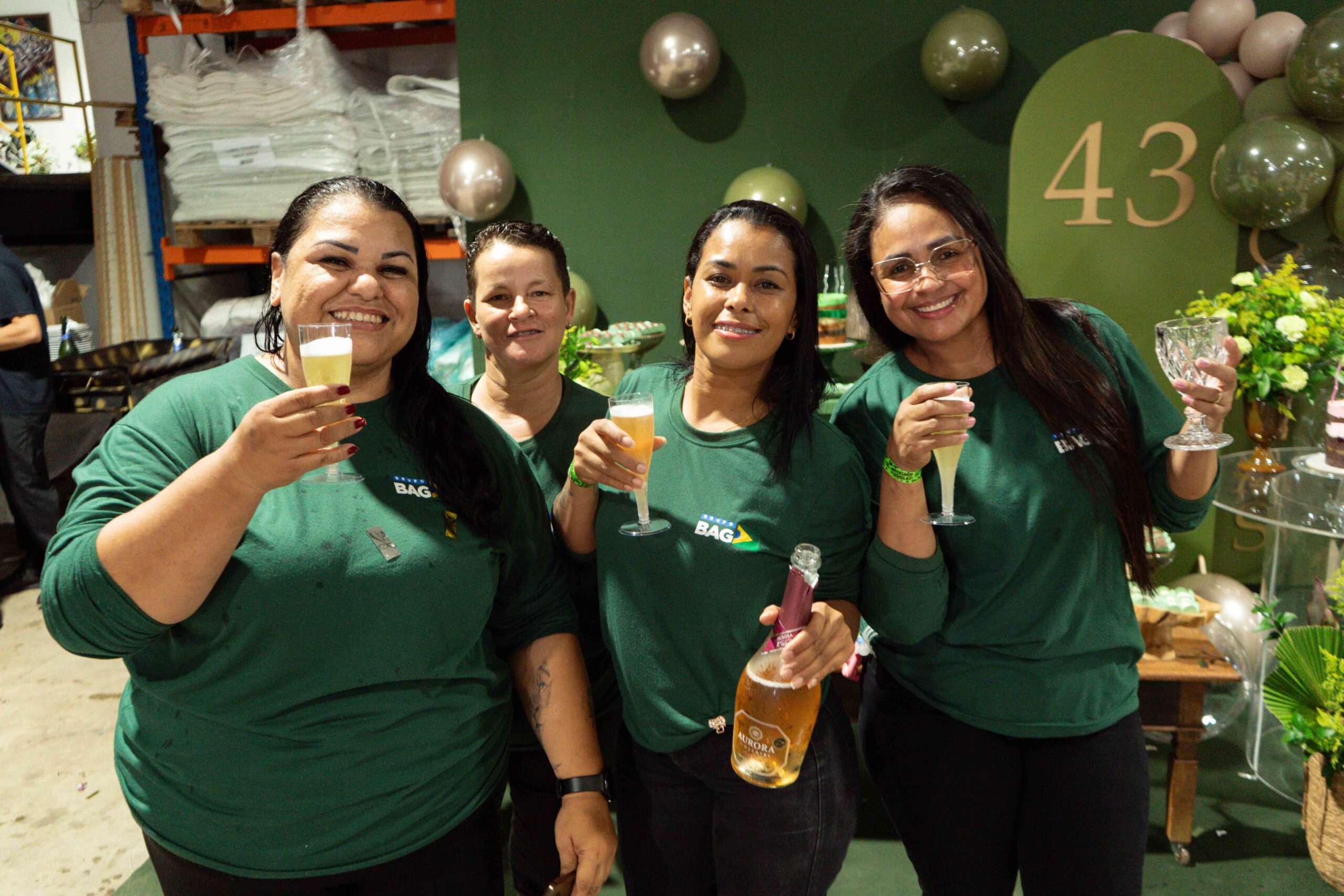 Presidente do GrupoBag comemora aniversário junto a colaboradores e parceiros — registro fotográfico 1