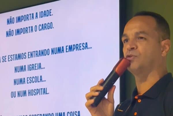 Capacitação sobre inclusão e atendimento à pessoa com deficiência no GrupoBag